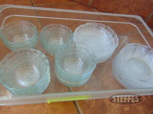 Asst- of ice cream bowls- desert glass bowls_1.jpg